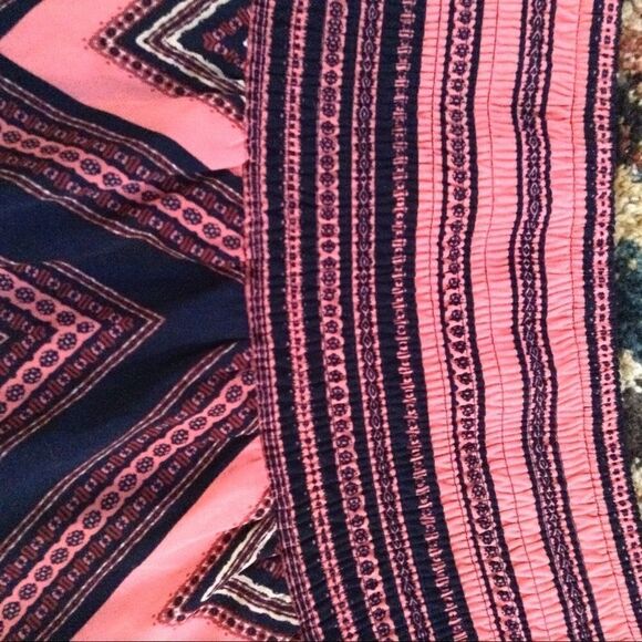 💕🛍🛒EXPRESS skater skirt large chevron- pattern coral/navy blue sz XS/TP - Picture 3 of 5